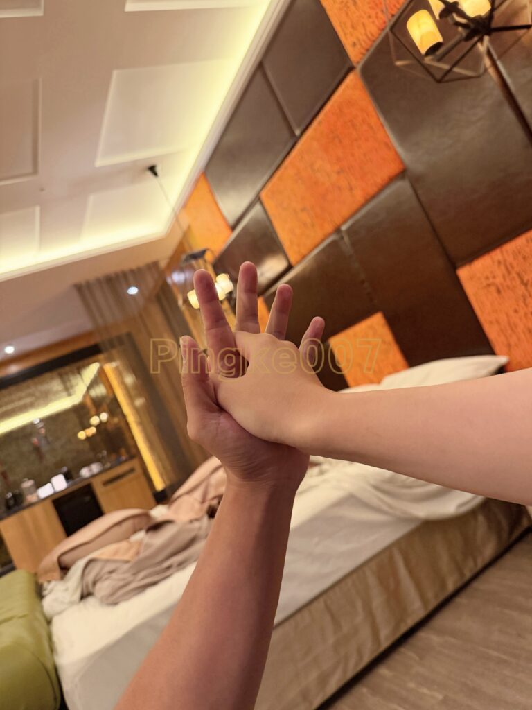 情慾按摩 88 7｜台中 南屯 雲河概念旅館